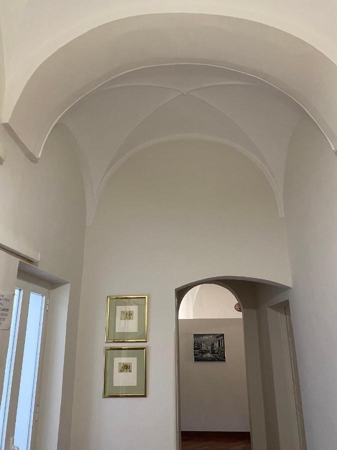 Apartamento La Almena 1 Junto A Plaza Mayor,2 Habitaciones, Parking Gratuito Caceres Exterior photo